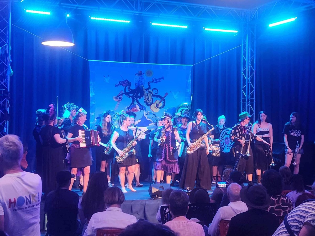 Femme Fatales at Honk&nbsp;Oz!