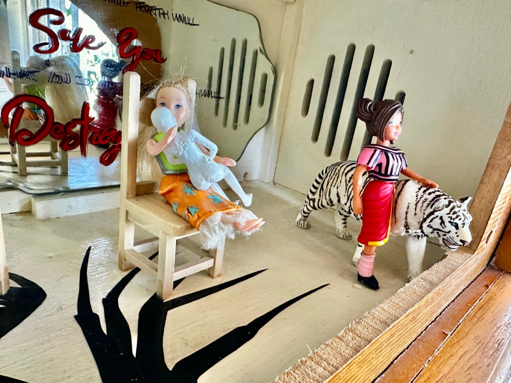 Diorama inside the box